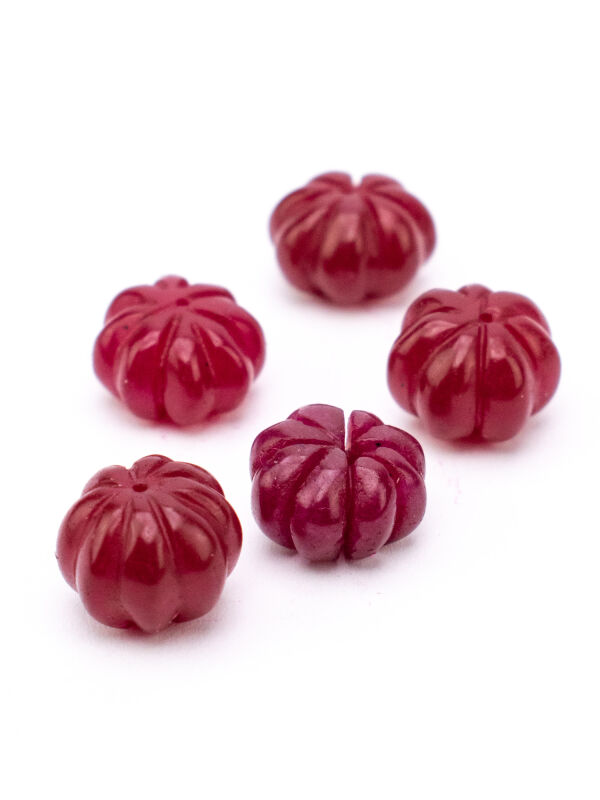 Melon glass beads red 8-10mm, 5pcs