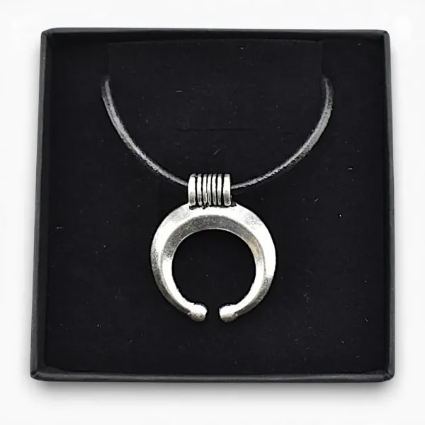 Colgante Luna, plateado, amuleto romano