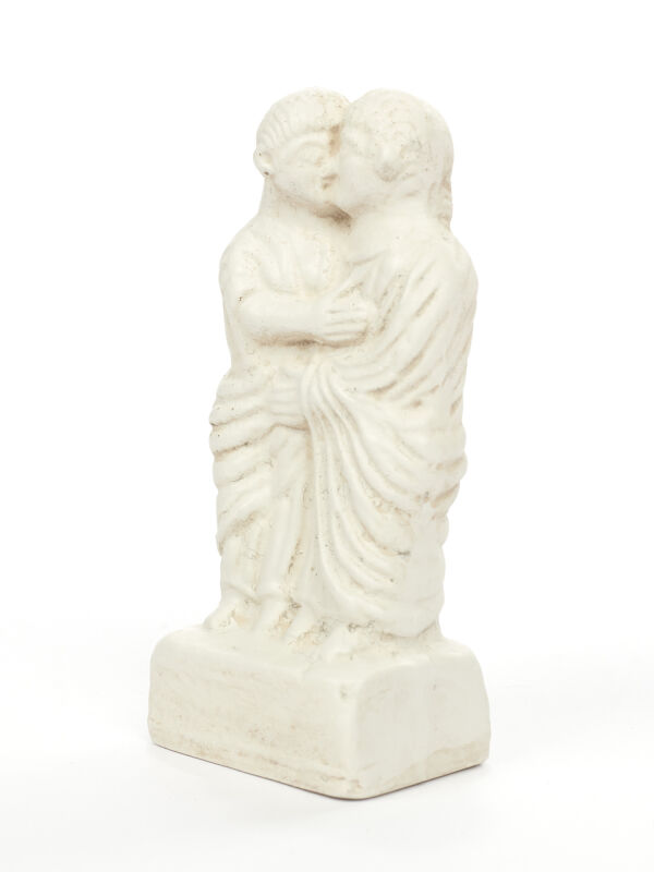 Statue of a loving couple, Roman sculpture replica