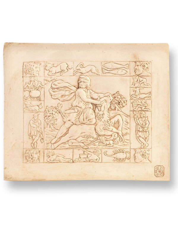 Relief Mithras Kultbild, helle Patina, 15x12cm, mythologische Göttergestalt, antike römische Wanddeko