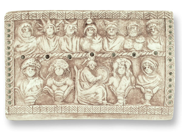 Relieve Calendario Lunar con Dioses, Antigua Decoración Romana de Pared