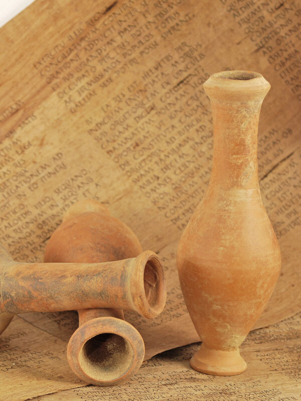Unguentarium - Balsamarium aus Ton, antike Keramik