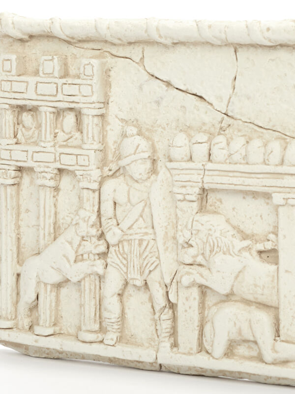 Lucha de gladiadores en relieve en el Circo Máximo, antigua decoración mural romana
