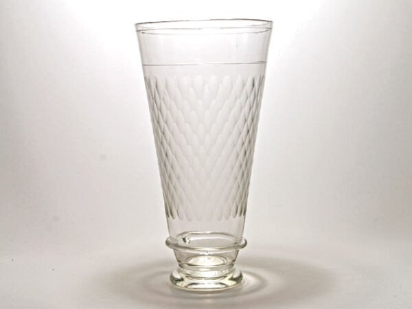 vasos de vidrio romanos de corte facetado