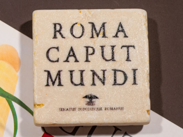 Fridge magnet Roma caput mundi marble