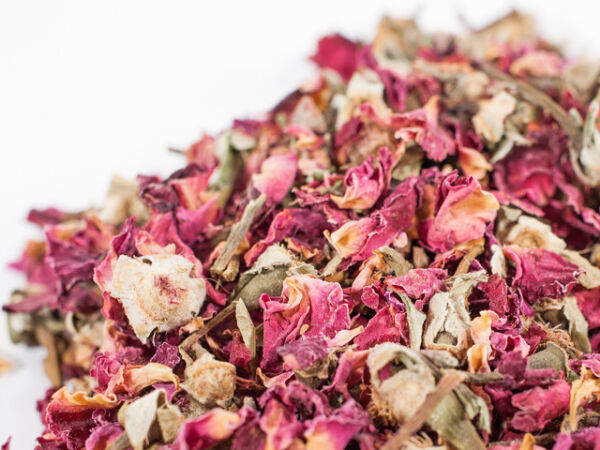 Rose petals - red roses 50g - real leaves