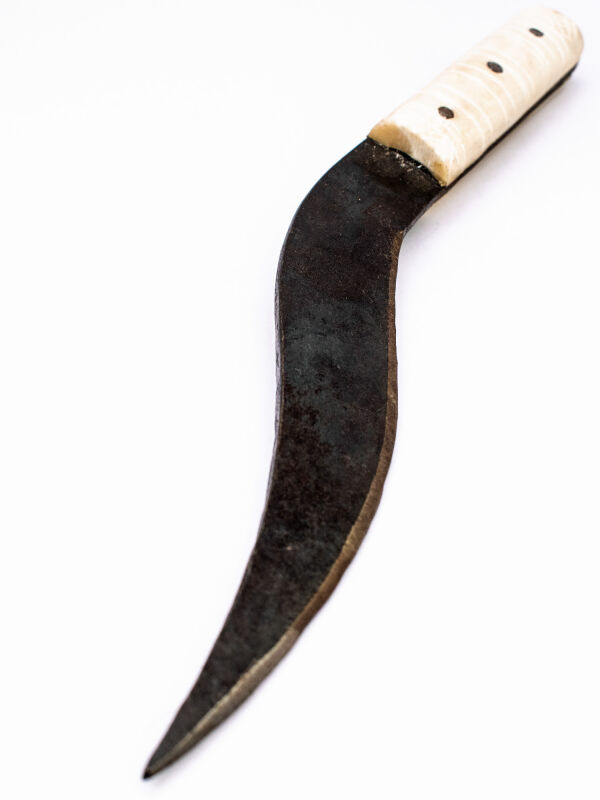 Cuchillo en forma de hoja romana