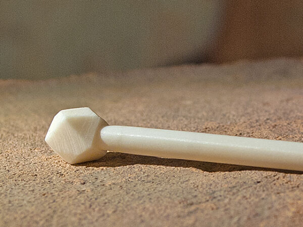Hairpin cubic of bone