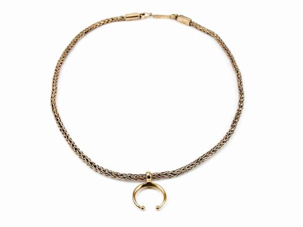 Roman foxtail chain with Luna pendant